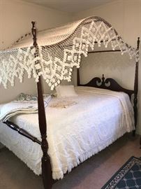 Colonial Revival Tester bed w/ fishnet canopy