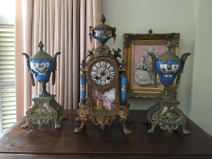 Antique clock sets 