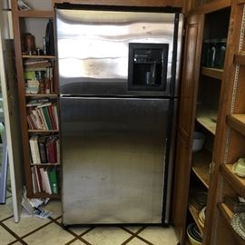 Stainless steele fridge 