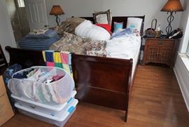 King size sleigh bed