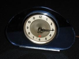 Seth Thomas Blue Glass Deco Clock, working