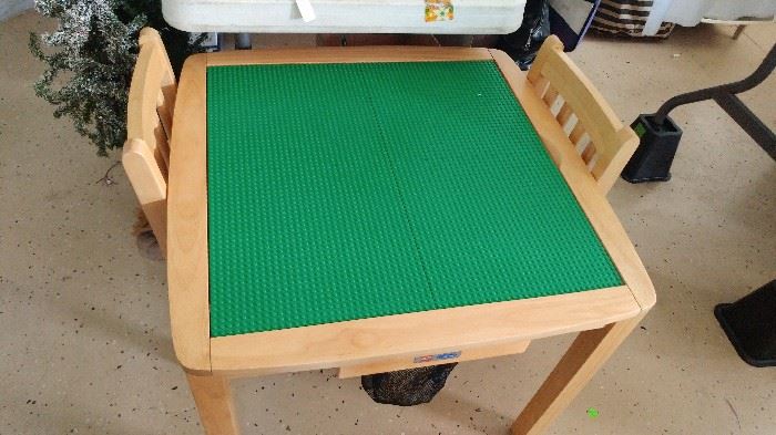 Lego table and 2 chairs