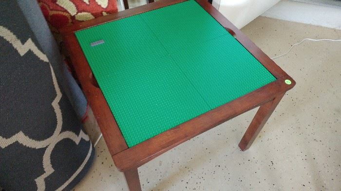 Lego Table