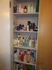 Manat, Elemis, Avon, Mary Kay, etc