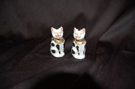 Staffordshire Cat Salt & Pepper Shakers