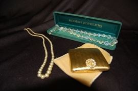 Vintage Jewelry, 1940's