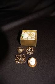 Gold Jewelry, Cameo