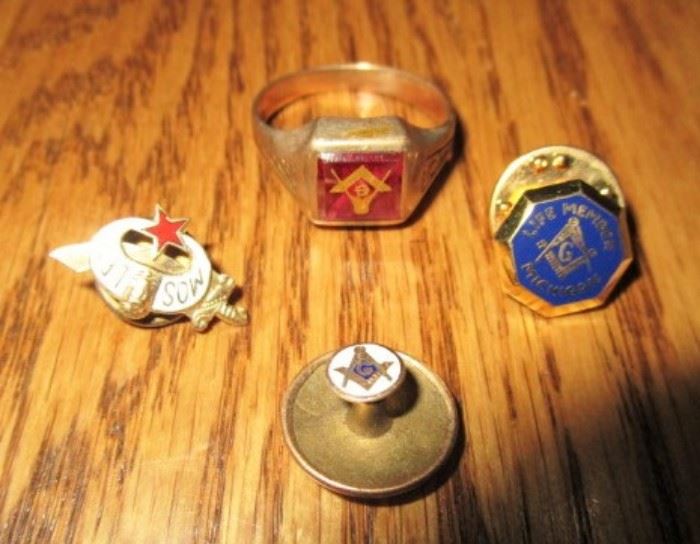 10K gold Mason's ring, Masons pins