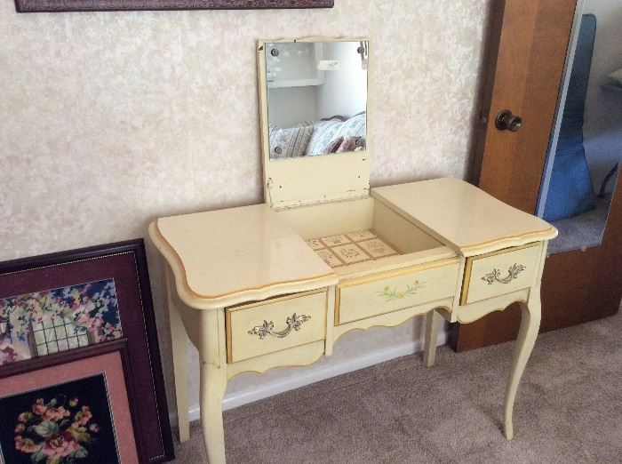 French Provincial  vanity with make up mirror, great for a little girls room.