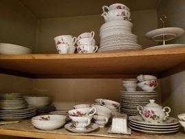 2 Sets (almost identical)
Sango Moss Rose
Made in Japan
Fine China
