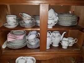 Large set (see 2 pics)
Creative 2345 Fine China
Serving for approx. 20
Teapots
Platters
Vegetable bowls
Salt/pepper 
Gravy
List goes on and on