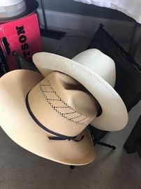 Men’s Stetson style hats 