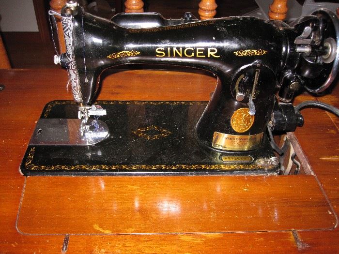 Working sewing machine and wooden cabient