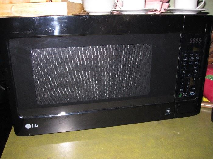 1 year old microwave