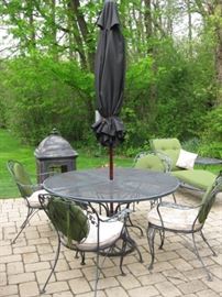 Woodard Chantilly rose Iron Patio set, Table & four chairs, Umbrella & Stand