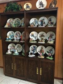 Display Cabinet with Storage