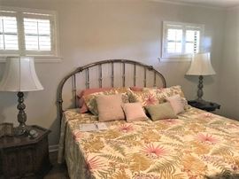 Iron bed with Tempur-pedic Mattress 