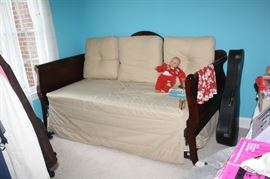 Gorgeous day bed with trundle.  Makes into two twin size beds or a king!  