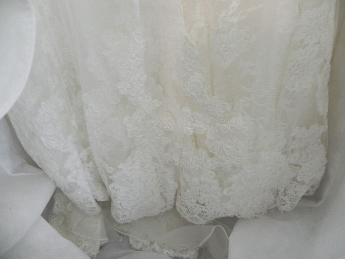 $9500 Custom Wedding Dress. Fits 5'-7" 130 pounds. $1200.00 Now !