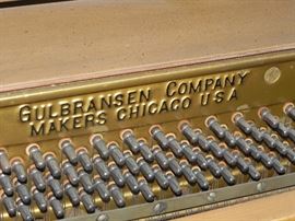 Gulbransen Vintage Piano Excellent condition ! $375.00