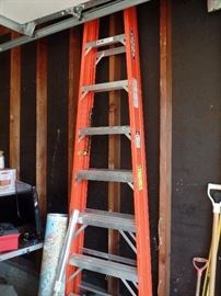 LIKE NEW Werner 8' ladder 