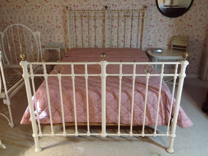 Full size antique iron bed