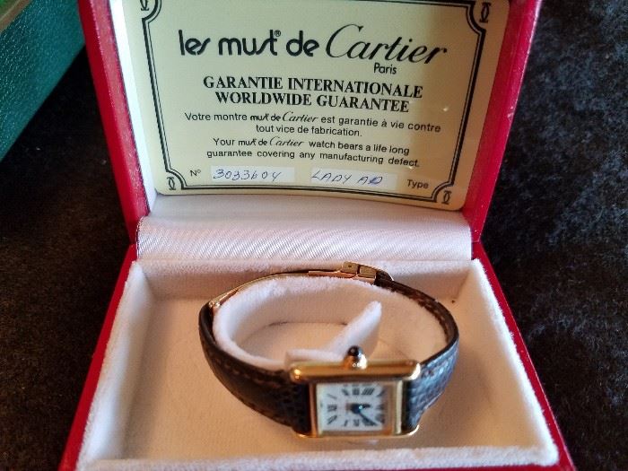 Cartier 18 kt. gold Tank watch (fits a small wrist)