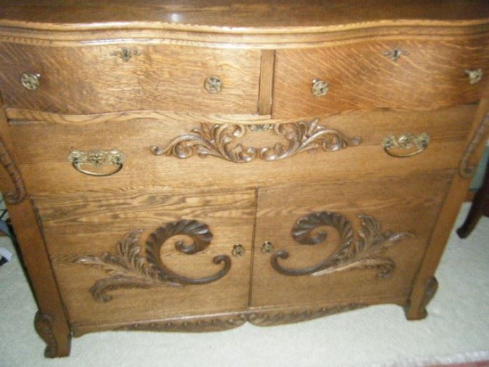LOWER PART OF THE SIDEBOARD