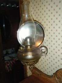 ANTIQUE REFLECTOR LAMP