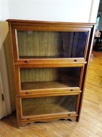 Oak Barrister Bookcase                  http://www.ctonlineauctions.com/detail.asp?id=709212