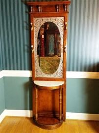 Mirrored Marble Top Hall Tree http://www.ctonlineauctions.com/detail.asp?id=712450