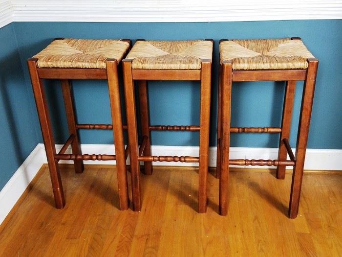 3 Bar Stools                 http://www.ctonlineauctions.com/detail.asp?id=712478