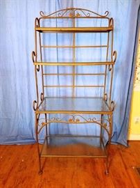 Steel Bakers Rack           http://www.ctonlineauctions.com/detail.asp?id=712528