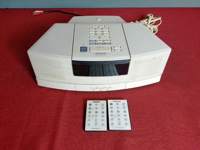 Bose Wave Radio & CD Player   http://www.ctonlineauctions.com/detail.asp?id=712190