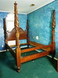 Cherry Twist Four Post Bed    http://www.ctonlineauctions.com/detail.asp?id=712825