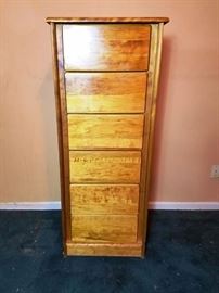 Six Drawer Linen Chest  http://www.ctonlineauctions.com/detail.asp?id=712952