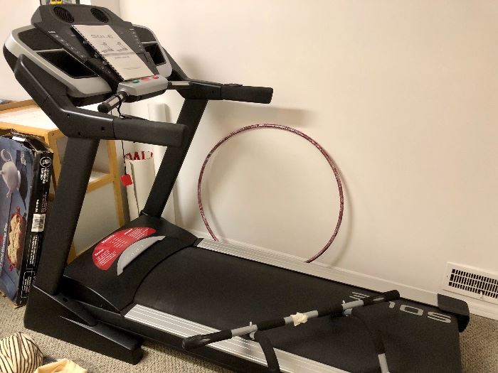 Sole F80 Fitness Treadmill