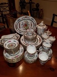 Set of china that is an "Indian Tree" variation