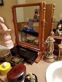 Shaving mirror and other assorted items