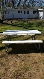 Picnic table
