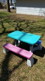 Childs picnic table