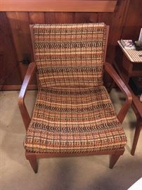 There is a pair of these midcentury chairs
