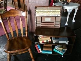 Old Scrolls, Wooden Rolling TV Stand