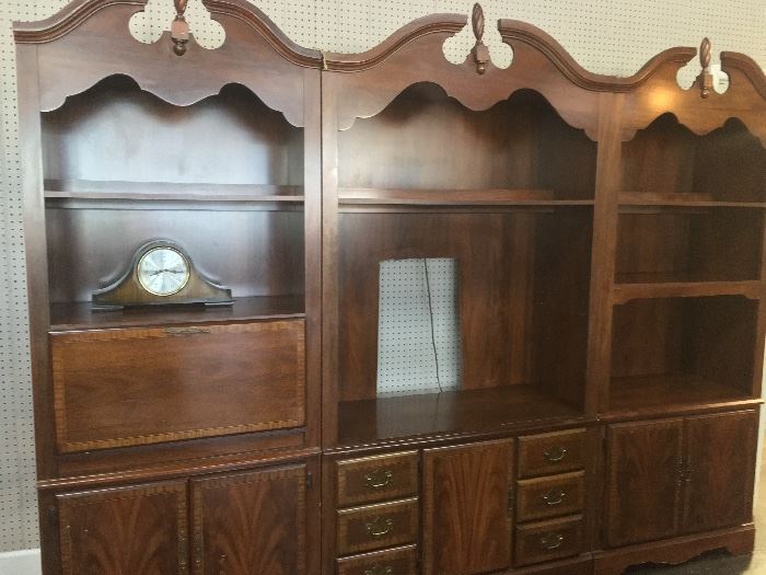 Nice, 3-Piece Lighted Entertainment Center with scalloped top pieces