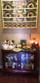 Old Country Roses, Lenox Winter Meadows, Display cabinet