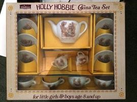 Holly Hobbie tea set