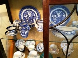 Blue Willow collection