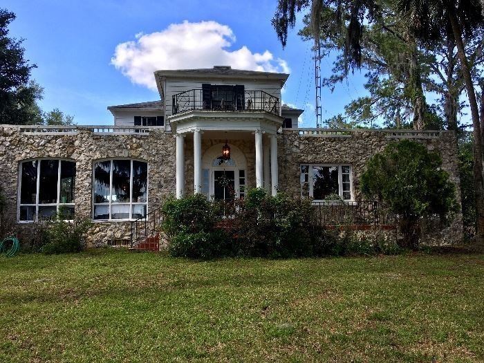 1892 Home on the border of Marion and Alachua county. The same family has lived in this home since the beginning