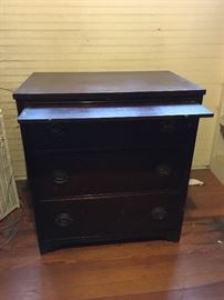 Small server with pull out tray