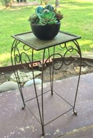 Small metal table outdoor 